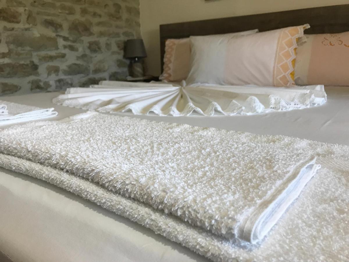 The Mosaic House - Shtepia Me Mozaik Hotel Permet Luaran gambar