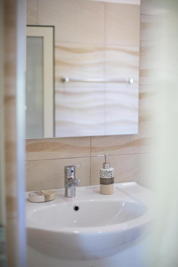 The Mosaic House - Shtepia Me Mozaik Hotel Permet Luaran gambar