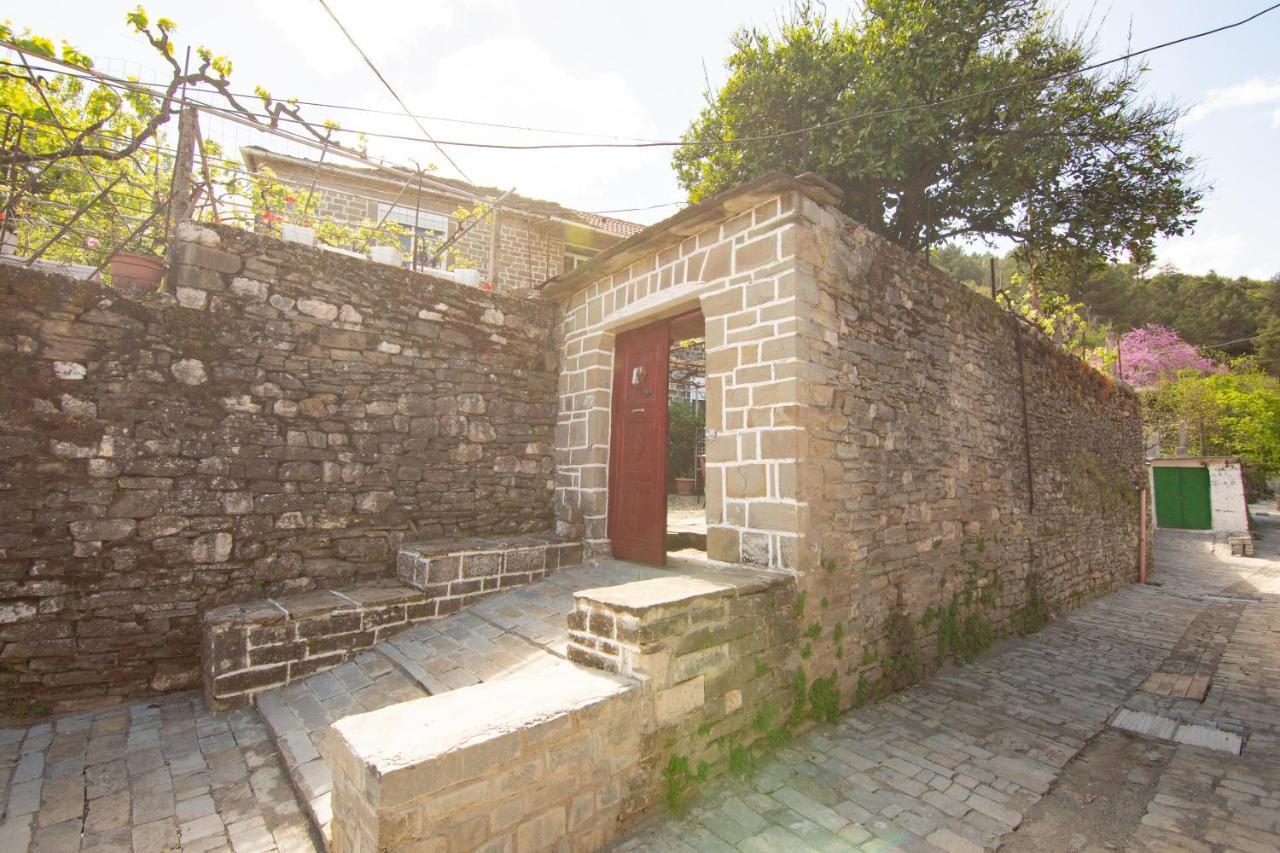 The Mosaic House - Shtepia Me Mozaik Hotel Permet Luaran gambar