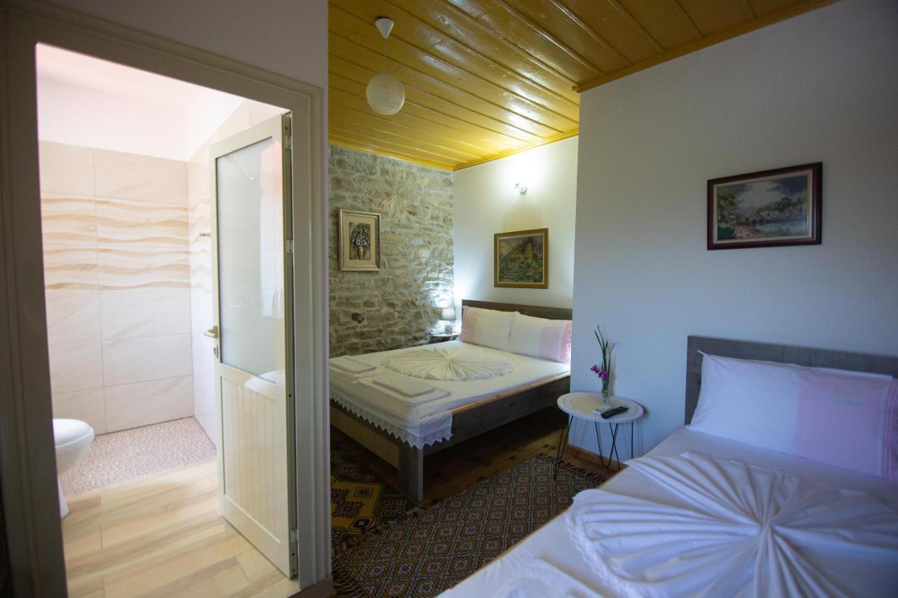 The Mosaic House - Shtepia Me Mozaik Hotel Permet Luaran gambar