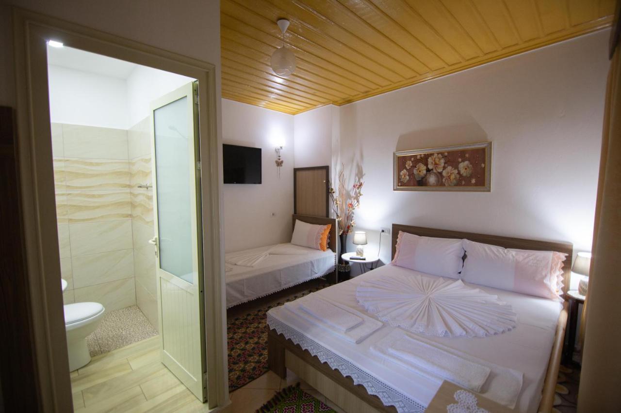 The Mosaic House - Shtepia Me Mozaik Hotel Permet Luaran gambar